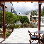 Hotel Paros 2*