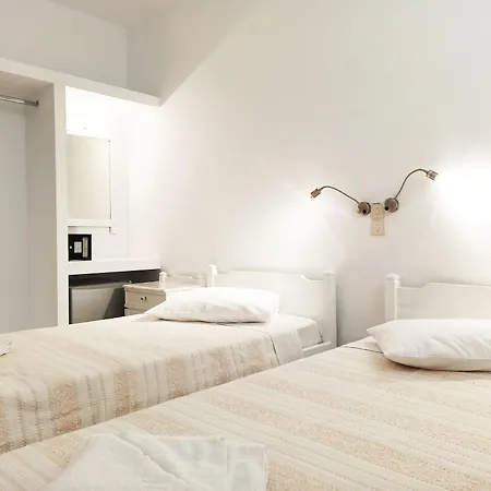 Hotel Paros Ξενοδοχείο 3*