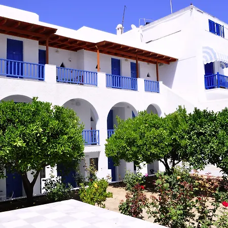 Hotel Paros 3*